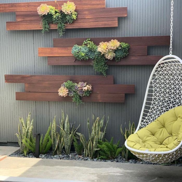 Outdoor garden wall decor